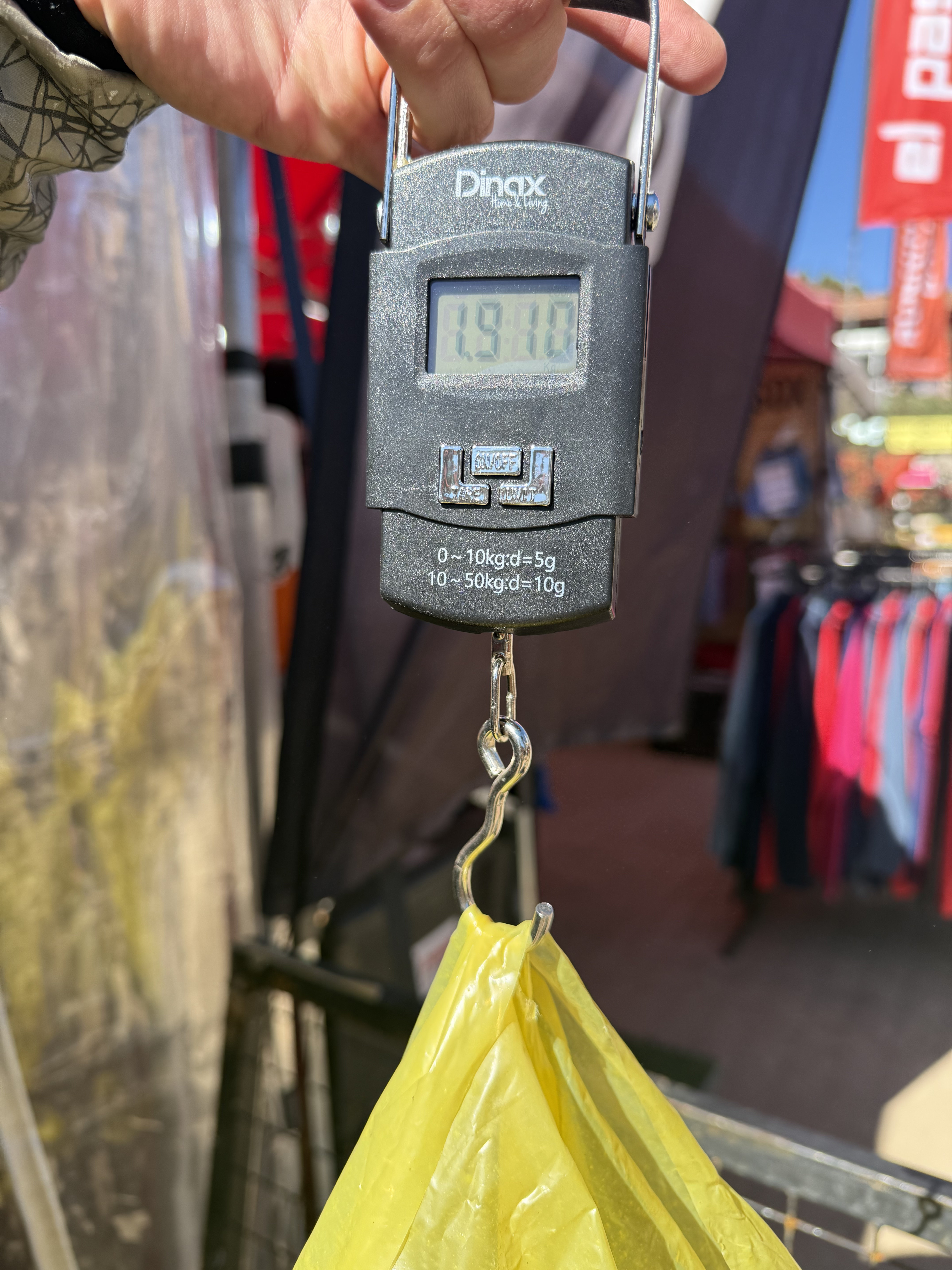 Registro de pesaje de residuos en el puesto